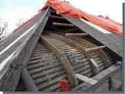 foto herstellen rotte onderdelen in het dak