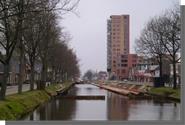 Raethuys te stadskanaal, voorzijde rechts over het water